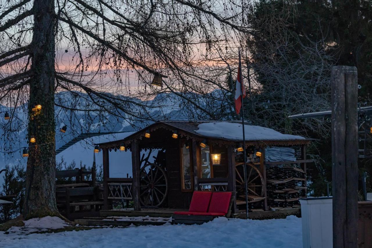 Le Coucou Restaurant & Lounge-bar Hotel 3*